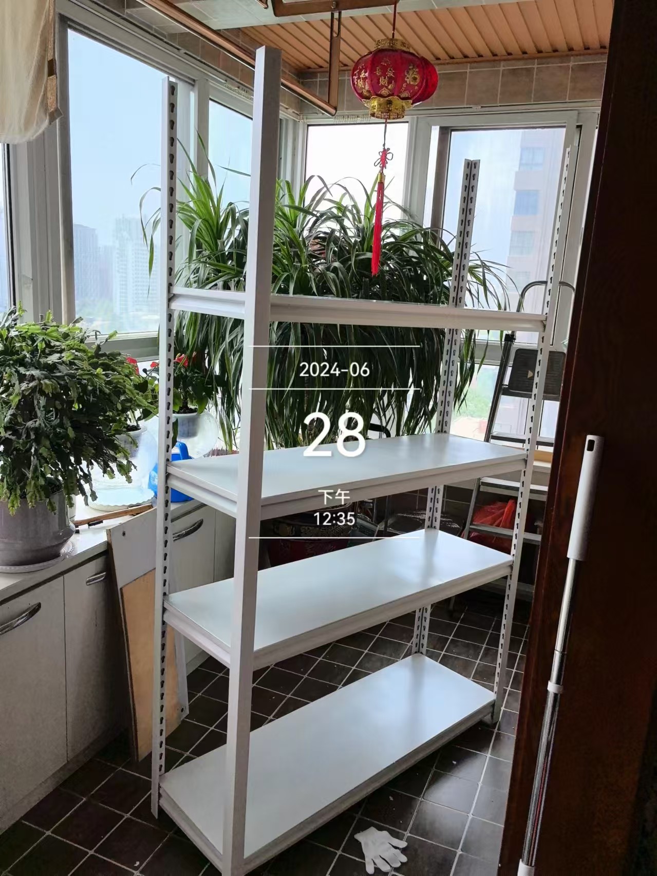 某客户家庭置物架案例